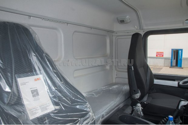 Спальное место в кабине водителя