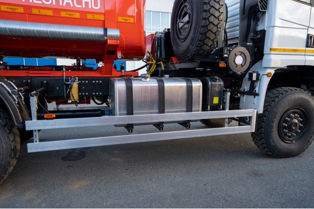 Боковая защита