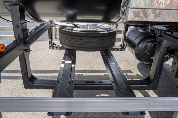 Корзина под второе запасное колесо