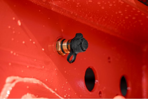 Штуцер подкачки