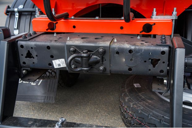 Буксирная проушина