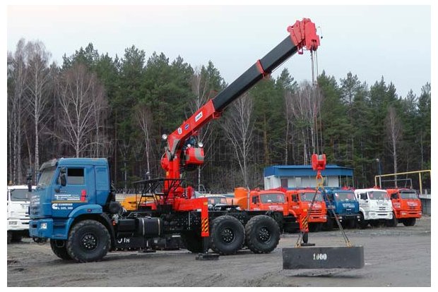 Тягач Камаз с манипулятором