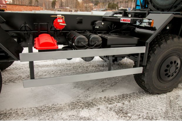 Боковая защита