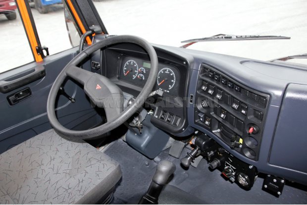 Кабина водителя седельного тягача Камаз 43118-46
