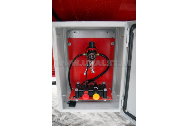 Блок пневмоуправления донными клапанами