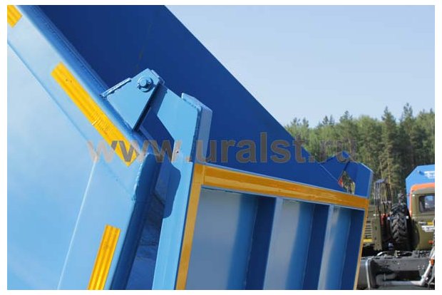 Самосвал Урал