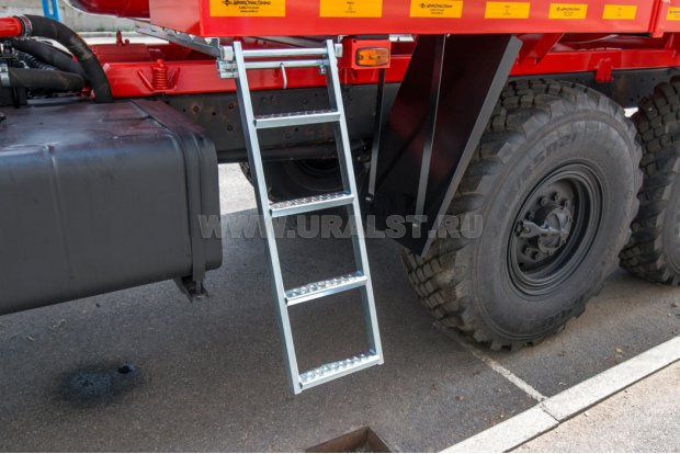 Лестница выдвижная