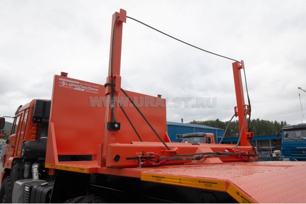 Поворотный лесовозный коник