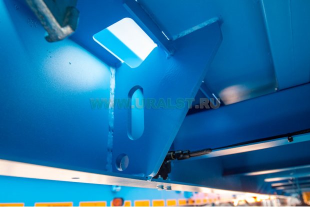 Потайные петли