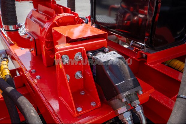 Привод насоса