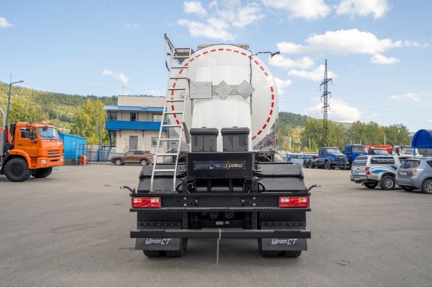 Полуприцеп цистерна для эмульсии ППЦВВ-22Т-24Д-3Н нерж