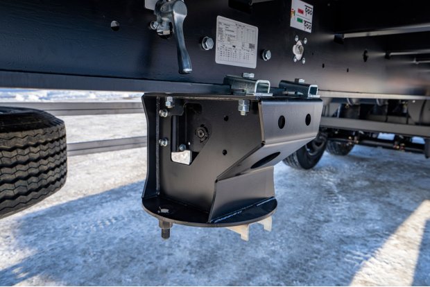 Крепление для второго запасного колеса