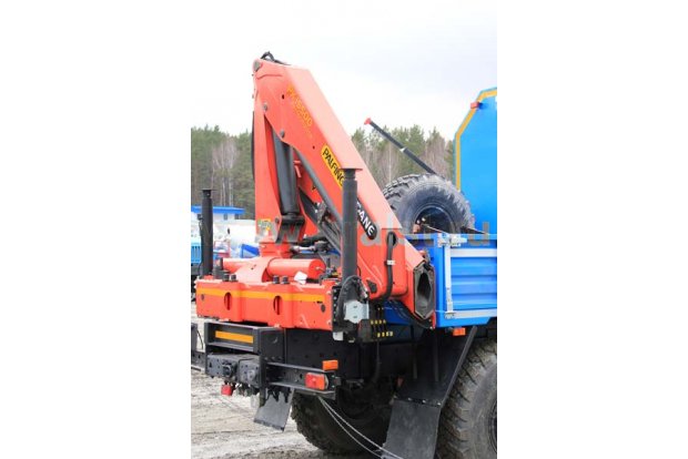 Автофургон с КМУ