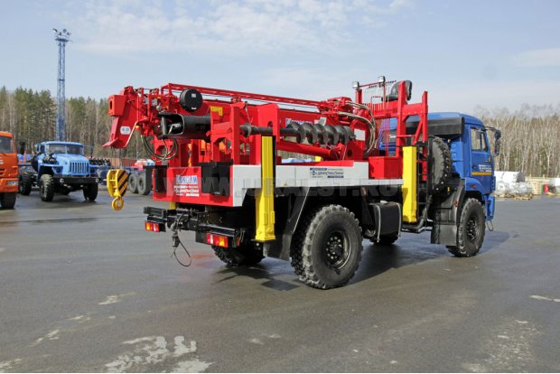 Буровая установка камаз с КМУ Kanglim KDC 5600