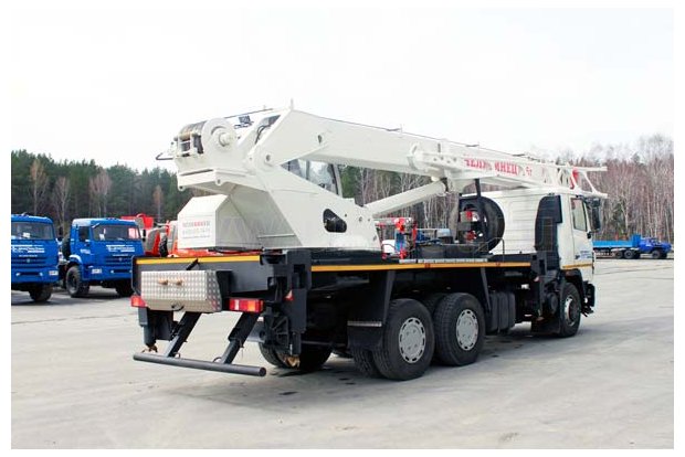 Автокран Челябинец