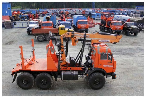 Лесовоз с гидроманипулятором