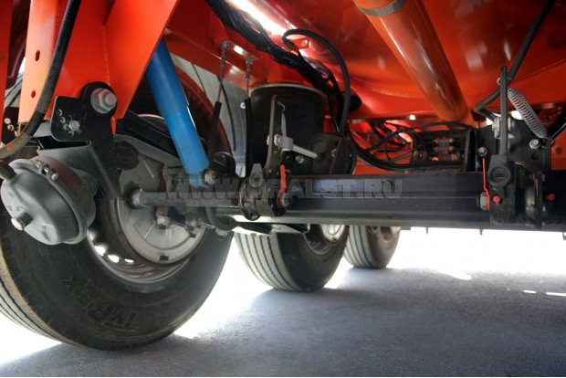 Подвеска полуприцепа цистерны