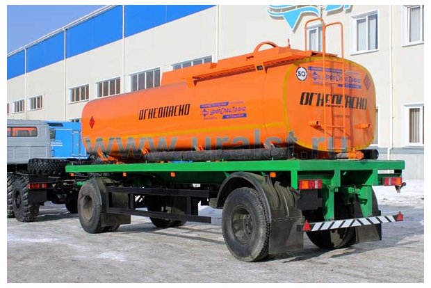Прицеп-цистерна нефтевоз