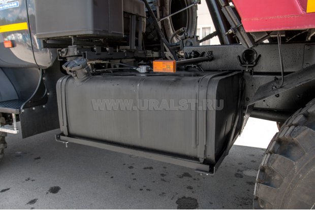 Cамосвал Урал с задним бортом