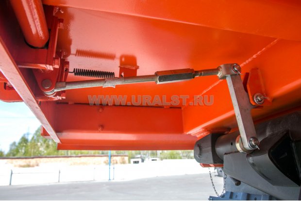 Запорный механизм