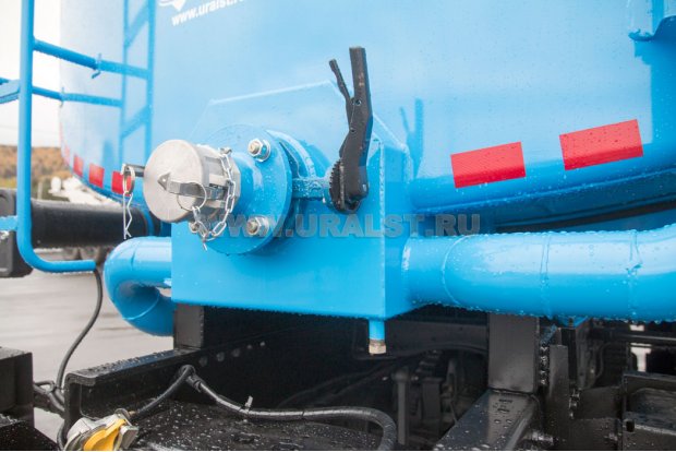 Сливной кран с быстроразъемным соединением (БРС)