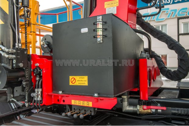 Гидробак КМУ