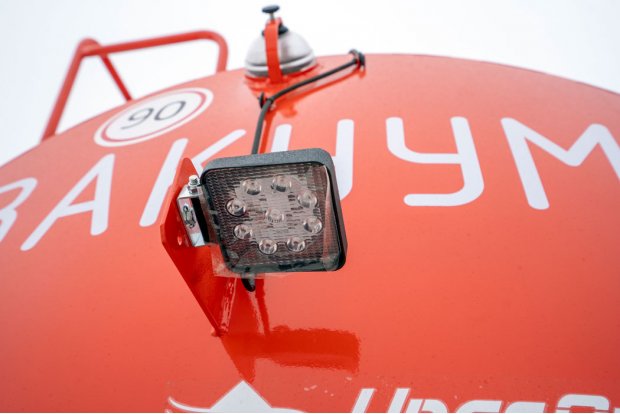 Фара-прожектор