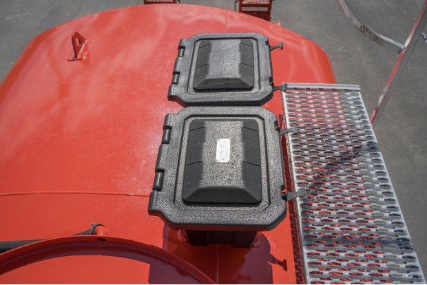 Ящики для песка и кошмы