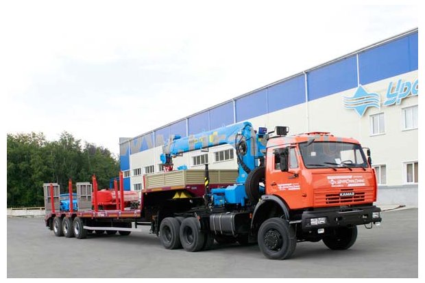 Седельный тягач Камаз с ИТ-180 и полуприцеп трал