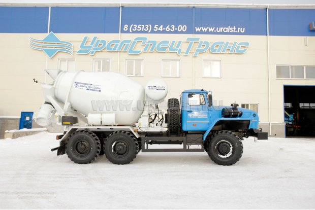 Автобетоносмеситель Урал