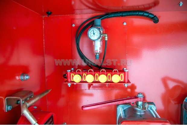 Блок пневмоуправления донными клапанами