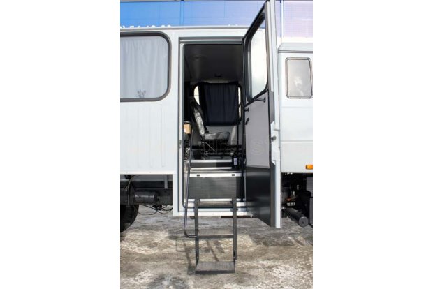 Вахтовый автобус Урал