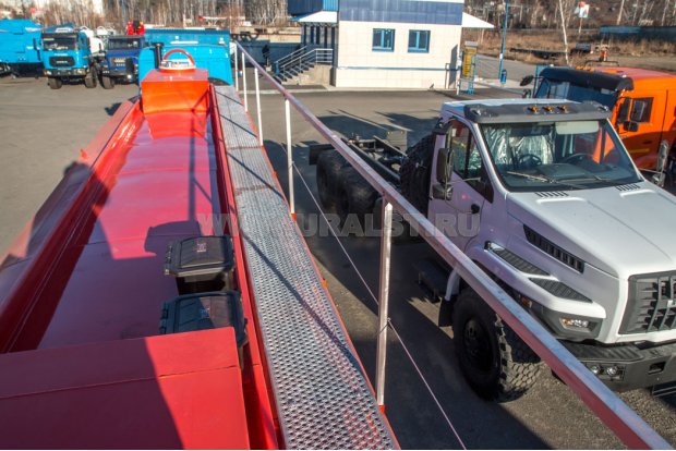 Площадка обслуживания цистерны