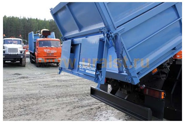 Самосвал Урал трехcторонняя разгрузка
