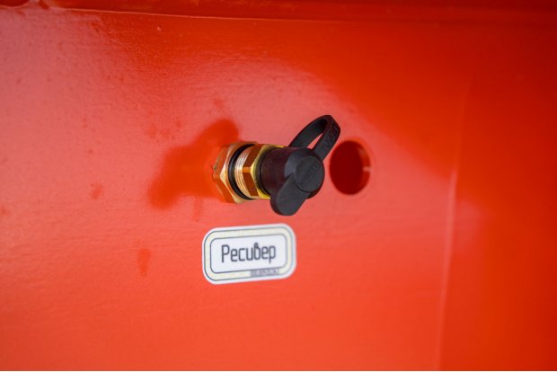 Штуцер подкачки