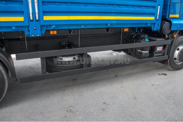 Боковая защита