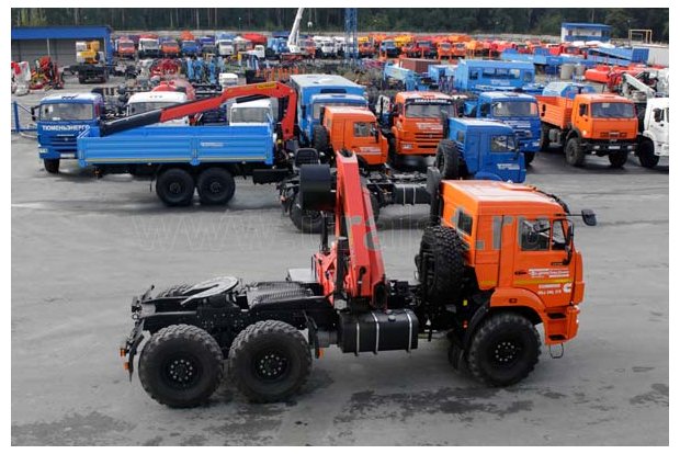 Седельный тягач Камаз с краном-манипулятором