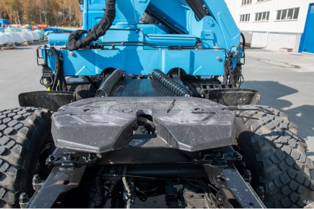 Седельно-сцепное устройство тягача