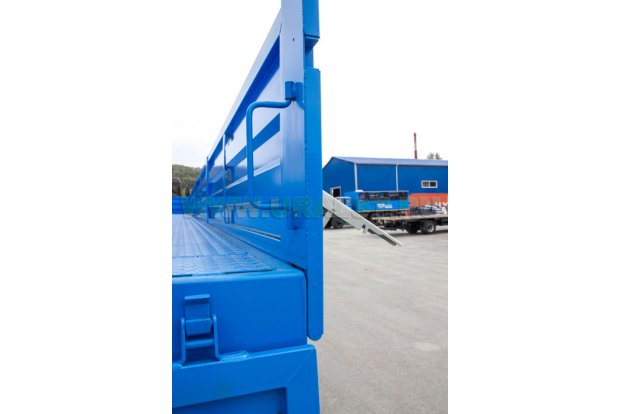 Ручка для удобного подъема на бортовую платформу