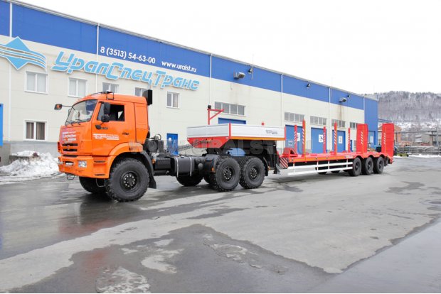 Полуприцеп-тяжеловоз 943000-81ККД