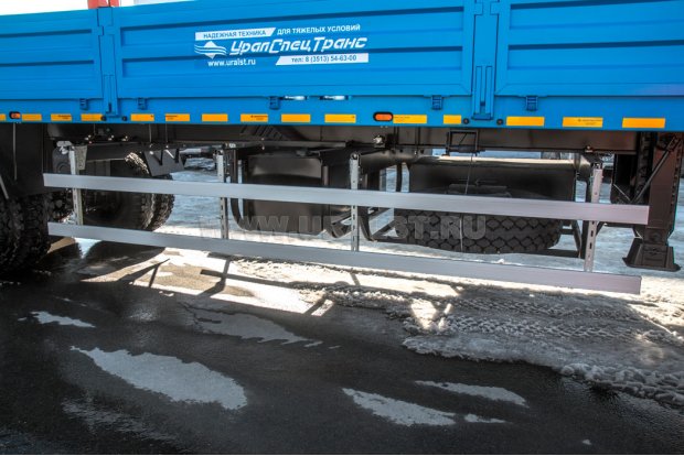 Боковая защита