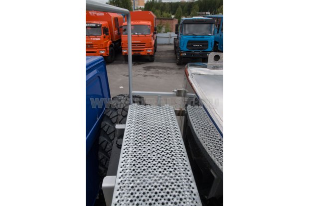 Площадка обслуживания горловины