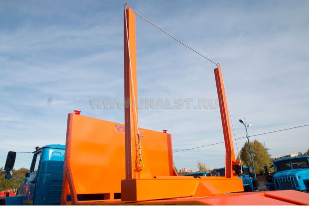 Поворотный лесовозный коник