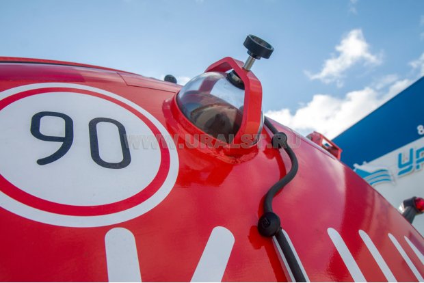 Смотровое окно емкости