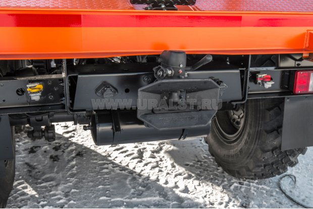 Заднее сцепное устройство