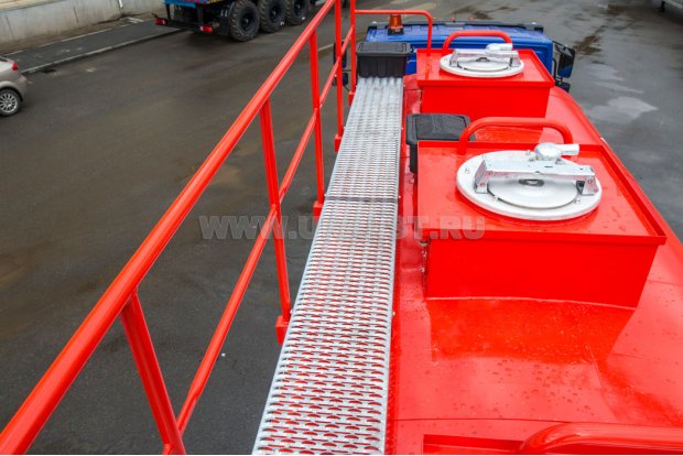 Площадка обслуживания цистерны