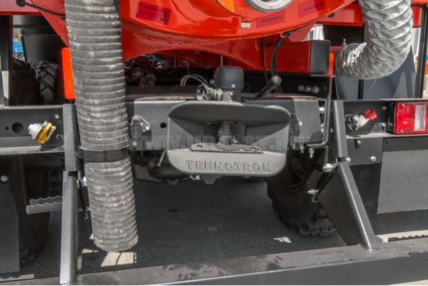 Заднее сцепное устройство