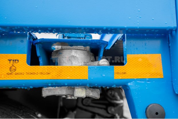 Контейнеровозный фитинг