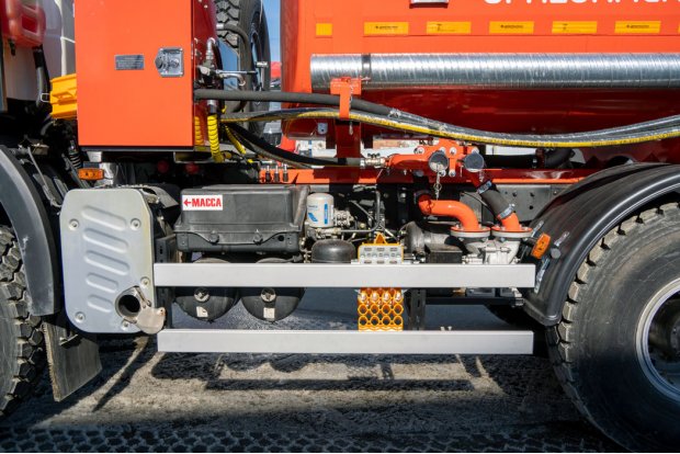 Боковая защита