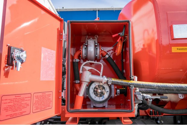 Узел выдачи топлива